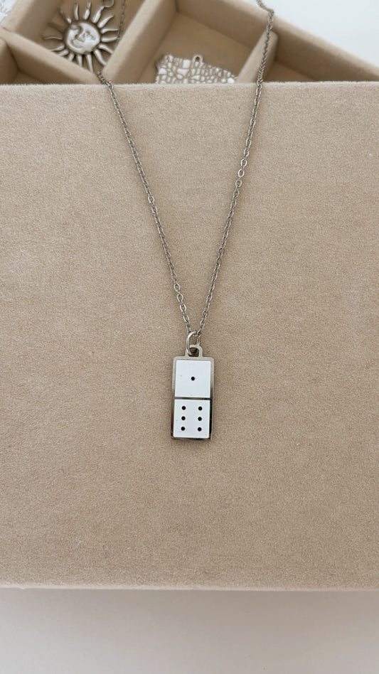 Dominó Necklace